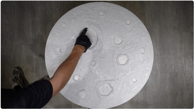 岩底材施做示範（月球表面）